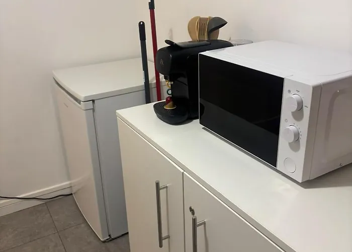 Le Cocon - Paris - Netflix - Parking Noisy-le-Grand